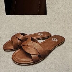 SERRA Brown women  Slide Sandals SZ 8
